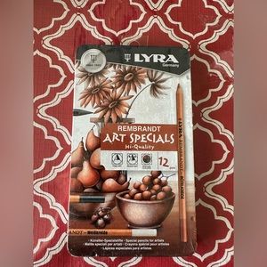 LYRA Rembrandt Color Pencils set of 12